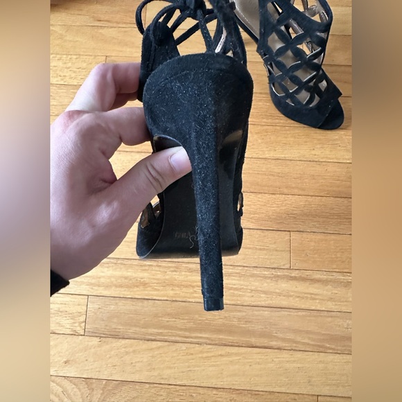 BCBG Generation Black Heels (7.5) - Picture 4 of 4